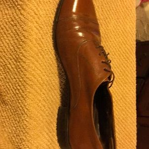 Floresheim brown leather shoe